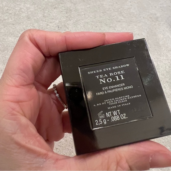 BURBERRY Bundle - 2 Eyeshadow and One Blush, gently used - Picture 8 of 9